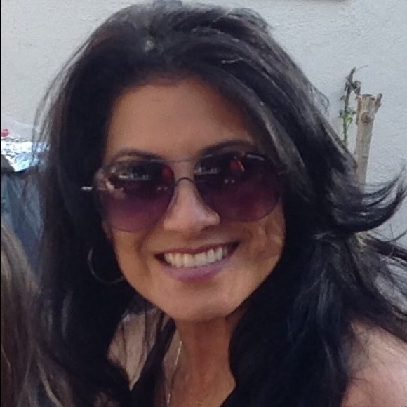 Meet your Posher, Sonia - Picture 1 of 1